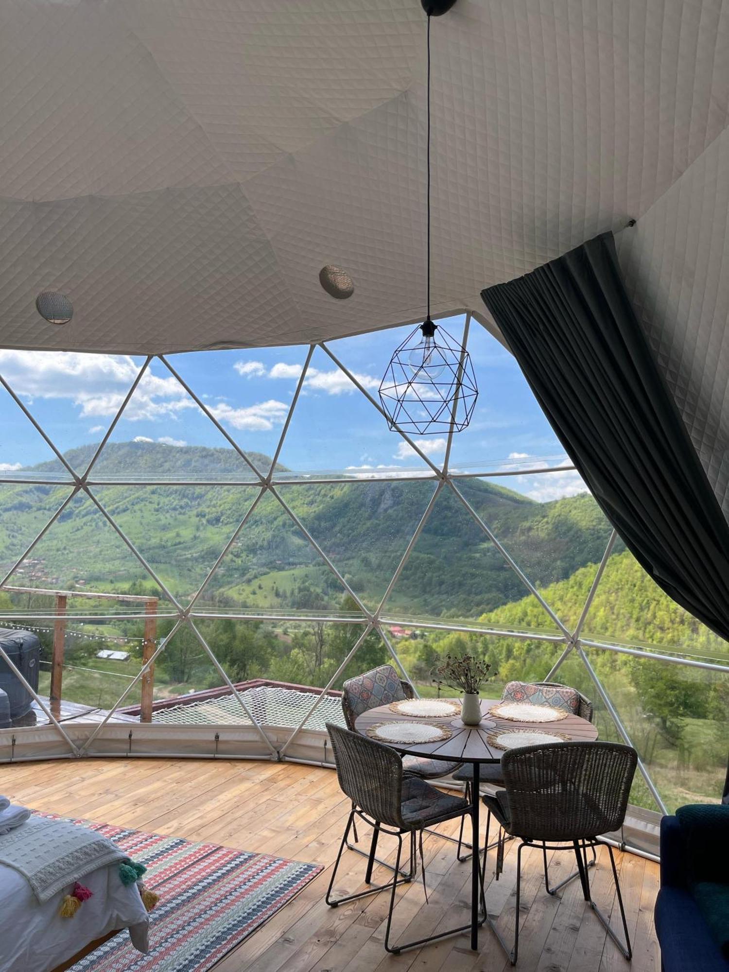 Hotel Starry Dome - Manta'S Retreat Glamping Cornereva Esterno foto